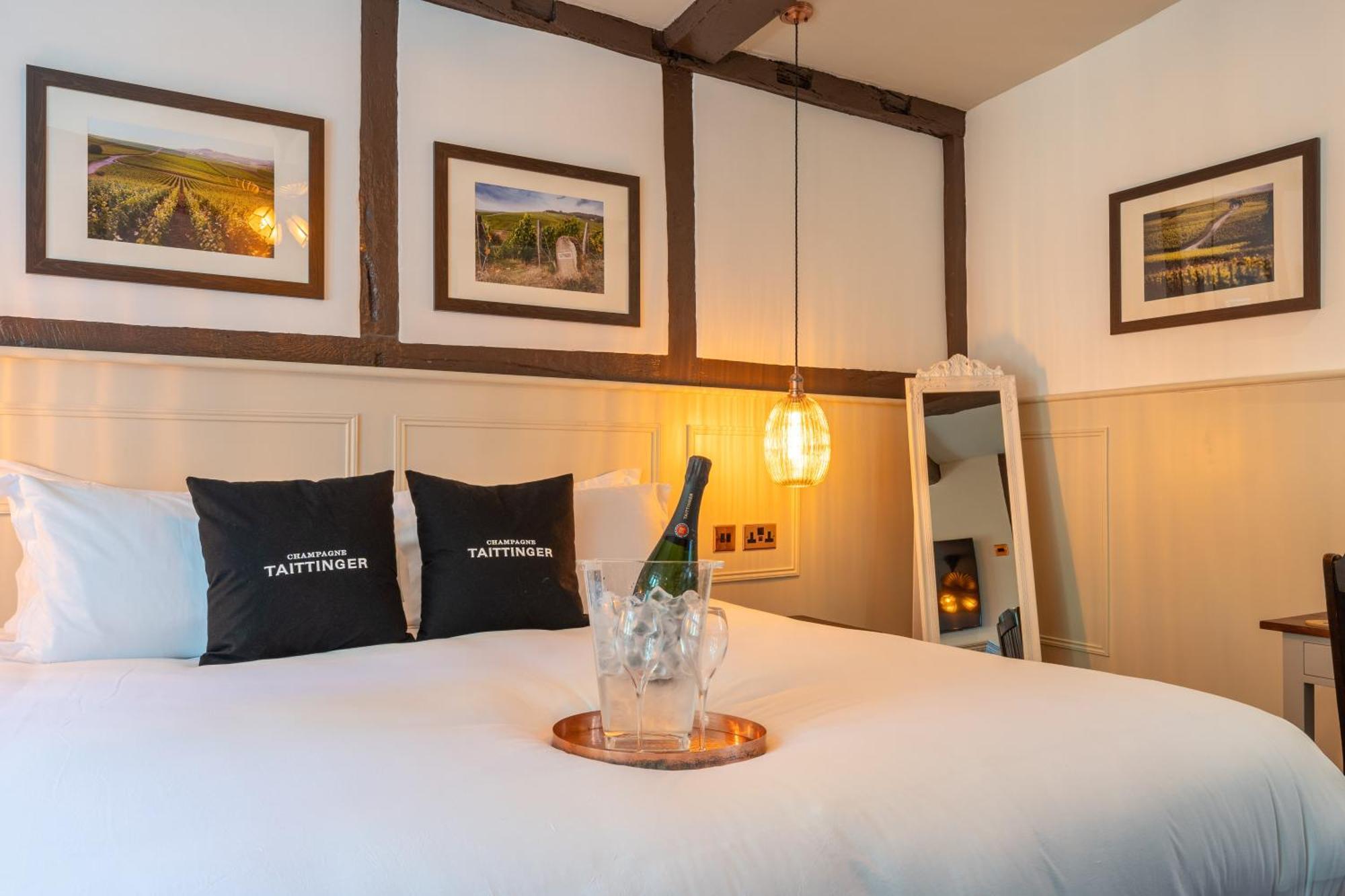 Woolpack Inn Кентърбъри Екстериор снимка
